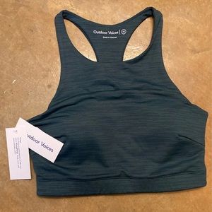 Outdoor voices move free crop top